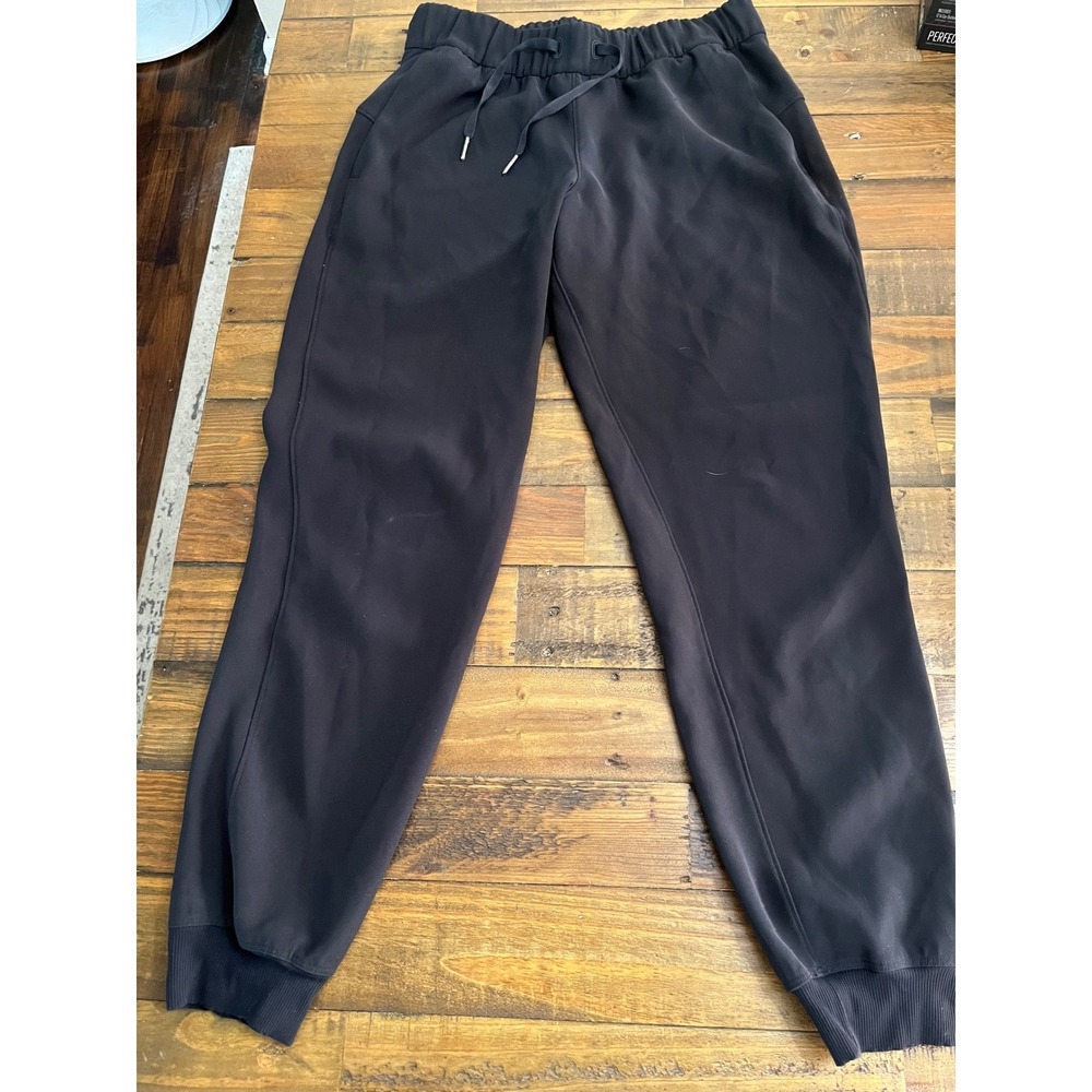 LULULEMON On the Fly Jogger 28" Athleisure Women 6 Black Minimalist Streetwear - Picture 2 of 6